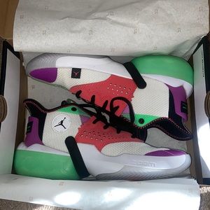 Jordan react elevation white hyper royal